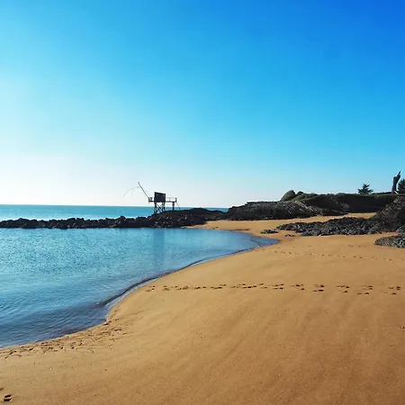Maison Dans Calme + Piscine A بيت للعطل