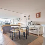 Maison Dans Calme + Piscine A *